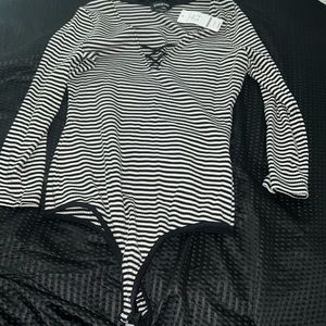 BEBE, Size M, black and white stripes